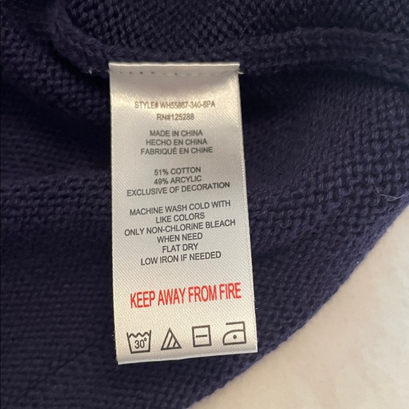 NWT Life Is Good Dark Blue Sweater with Strawberry Accents size XL - Picture 9 of 9